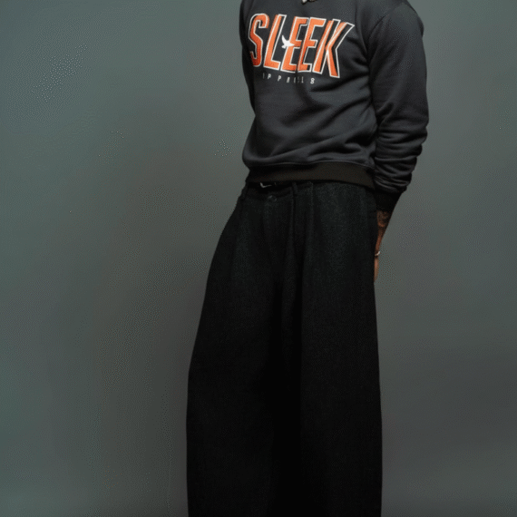 Sleek Sweatshirt In Grey